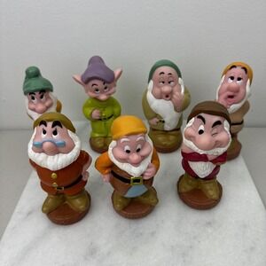Vintage Disney Snow White 7 Dwarfs Rubber Squeaker Figures Toys 5" Made In China